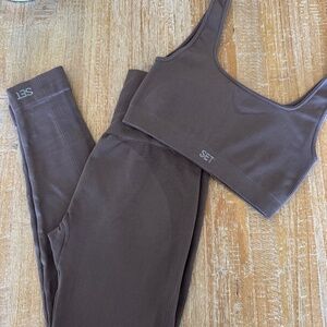 SET Active Mauve Workout Set - Bra and Leggings Size S/M